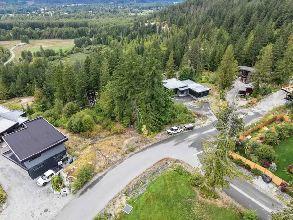 1709 Wishbone CT, Squamish, BC V0N 2L3