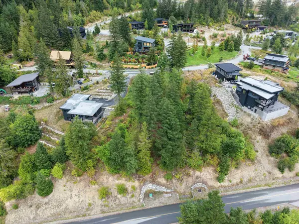 1709 Wishbone CT, Squamish, BC V0N 2L3
