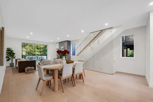 2305 Mamquam RD, Squamish, BC V0N 1T0