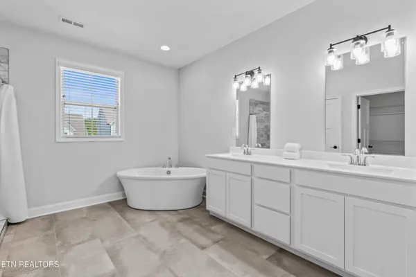 1154 Cedar Break DR, Knoxville, TN 37932