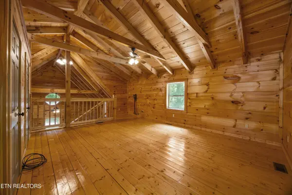 4264 Peachie WAY, Cosby, TN 37722