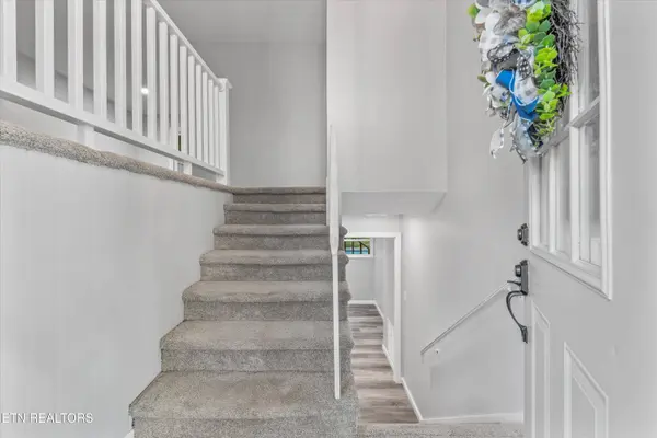 6524 Garwood CIR, Knoxville, TN 37918