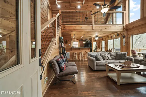 2906 Joyner Hills LN, Sevierville, TN 37876
