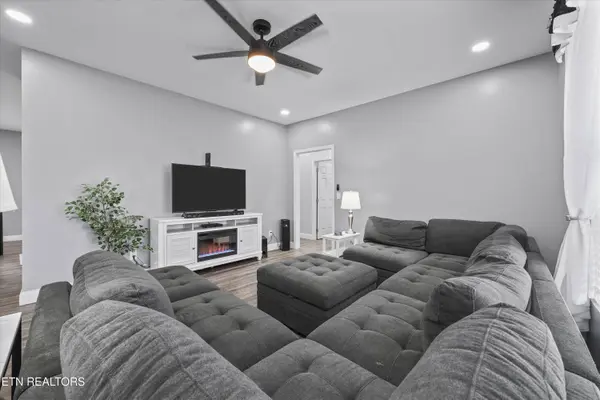 431 Kingsley CT, Maryville, TN 37804
