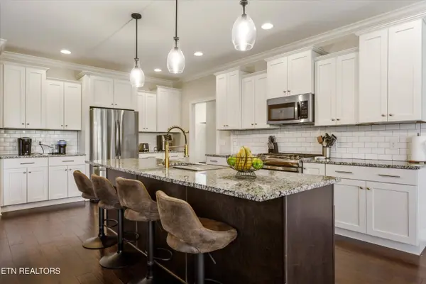 947 Westland Creek Blvd, Knoxville, TN 37923