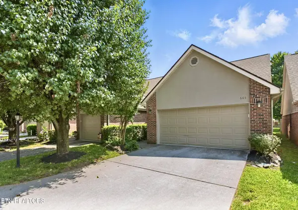 665 Farragut Commons DR, Knoxville, TN 37934