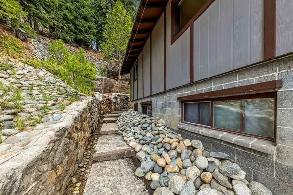 720 Olympic Valley Road, Olympic Valley, CA 96146