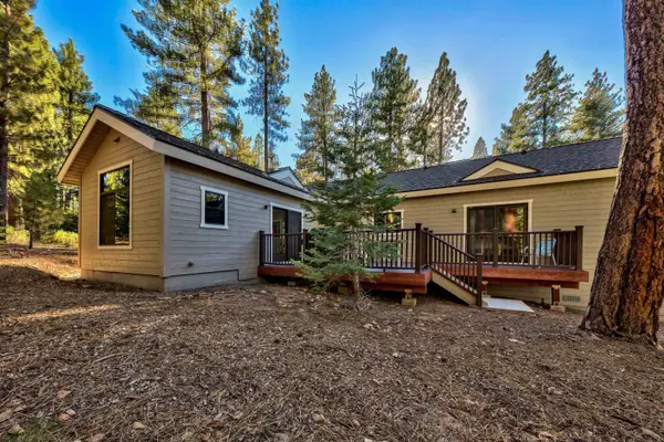 10847 Royal Crest Drive, Truckee, CA 96161
