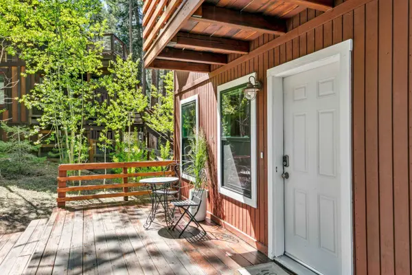 10494 Iris Road, Truckee, CA 96161