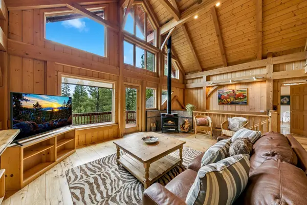 12204 Stony Creek Court, Truckee, CA 96161