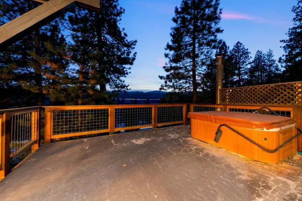 10068 Olympic Boulevard, Truckee, CA 96161