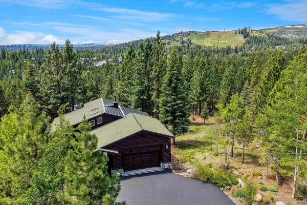 12391 Stockholm Way, Truckee, CA 96161