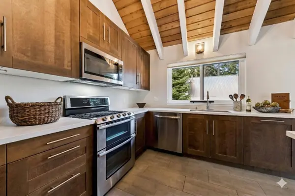 14579 Northwoods Boulevard, Truckee, CA 96161