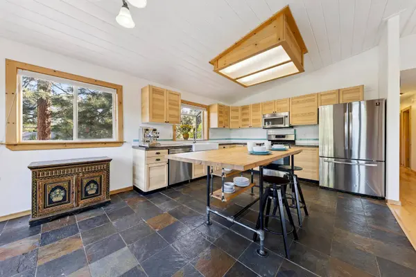 11054 Whitehorse Road, Truckee, CA 96161