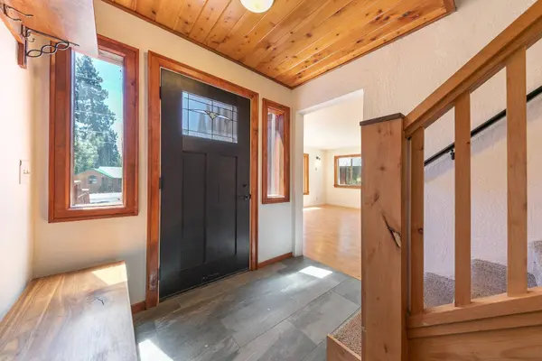 15468 Crown Circle, Truckee, CA 96161