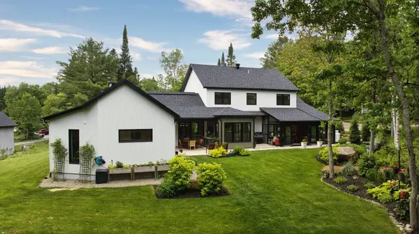 1547 Rue James-Guitet, Val-david, QC J0T2N0