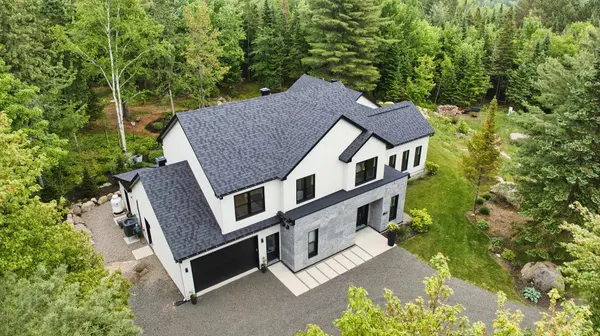 1547 Rue James-Guitet, Val-david, QC J0T2N0