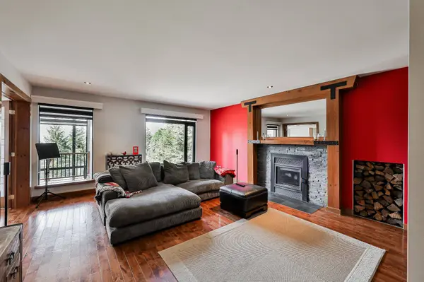 37 Ch. des Amarantes, Sainte-anne-des-lacs, QC J0R1B0