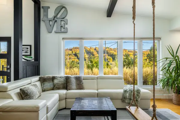 711 Rue Principale, Saint-sauveur, QC J0R1R3