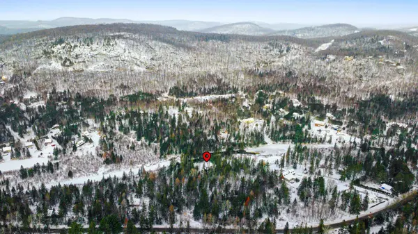 523Z Av. de l'Église, Saint-sauveur, QC J0R1R7