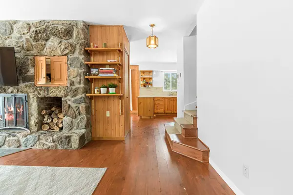 523 Av. de l'Église, Saint-sauveur, QC J0R1R7