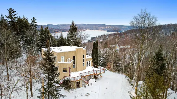 33 310e Avenue, Saint-hippolyte, QC J8A2W8