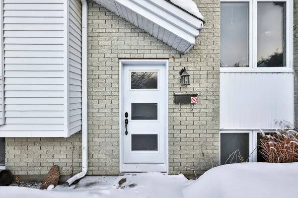 996 Rue Royale, Saint-jérôme, QC J5L2P3