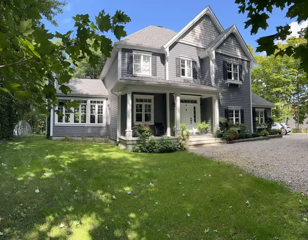 592 Ch. St-Germain, Prévost, QC J0R1T0