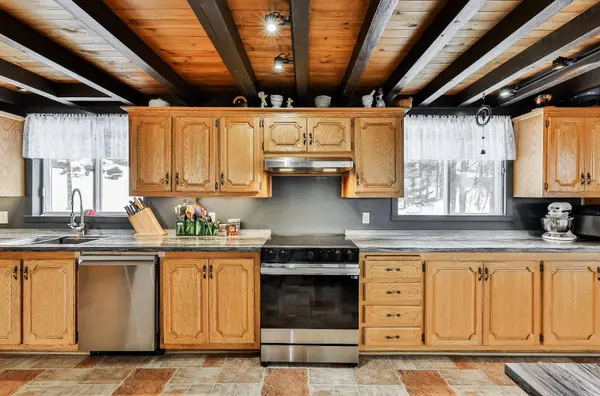 138 Rue Paulsen, Sainte-agathe-des-monts, QC J8C0X1