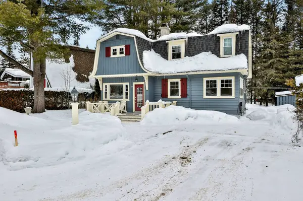 81 Av. Chartier, Saint-sauveur, QC J0R1R4