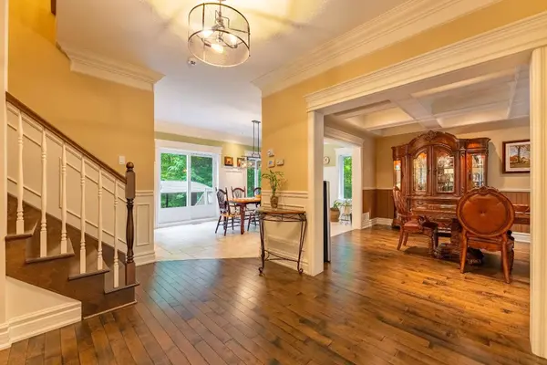 319 Rue du Havre, Saint-colomban, QC J5K2V8