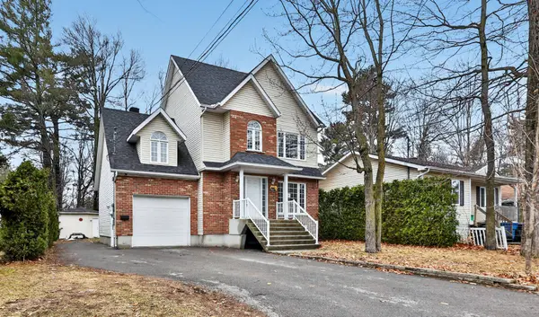 1738 Rue Station, Mascouche, QC J7L2J5