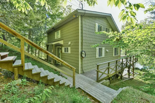 242 Rue du Lac-Clair, Sainte-marguerite-du-lac-masson, QC J0T1L0