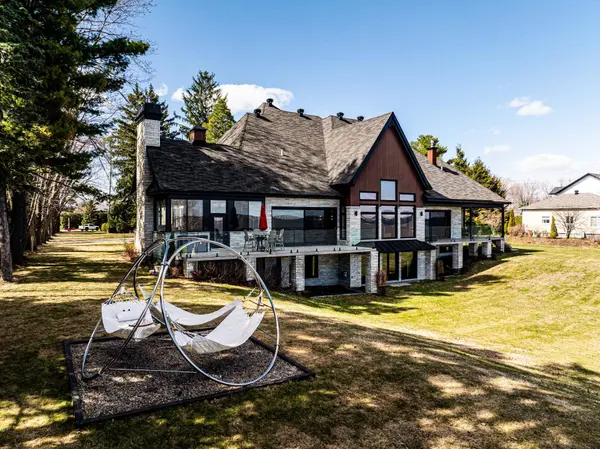 130 Tsse Légaré, Lavaltrie, QC J5T0B2