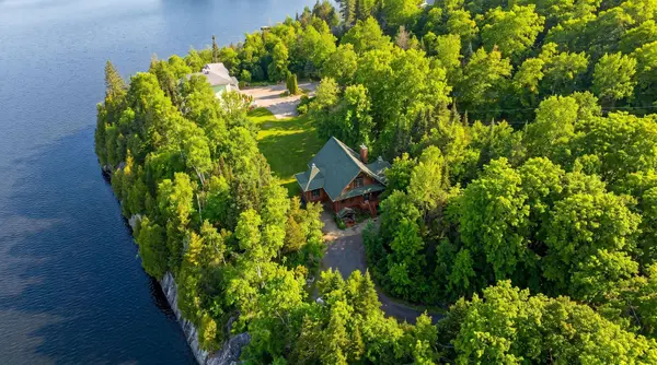 108 Ch. de Chaumont, Saint-adolphe-d'howard, QC J0T2B0