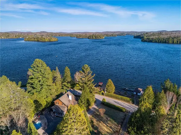 1001 Ch. des Îles, Entrelacs, QC J0T2E0