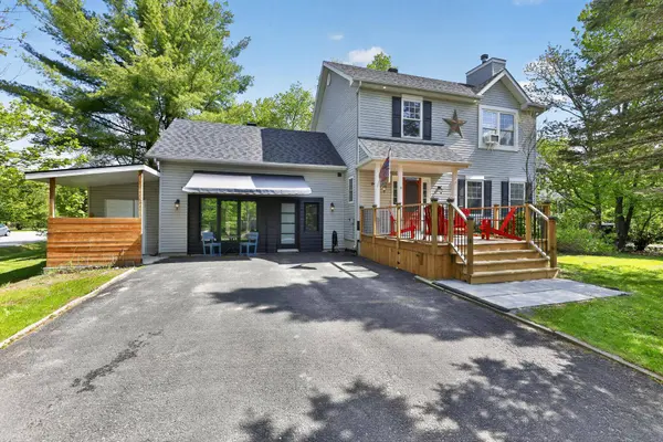 1340 -1340A Rue du Clos-Frantin, Prévost, QC J0R1T0