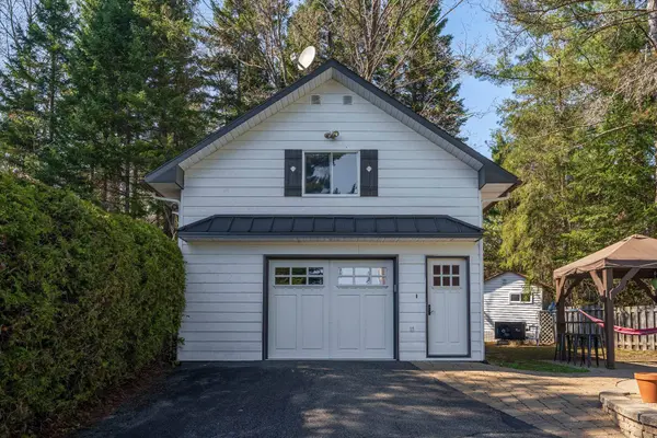 1001 Ch. des Îles, Entrelacs, QC J0T2E0