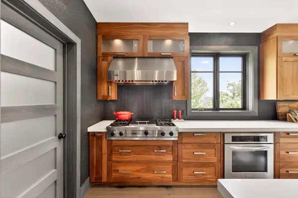 150 Ch. de la Poutrelle, Saint-sauveur, QC J0R1R3