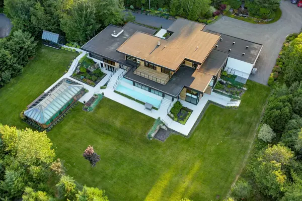 1211 Rue des Souchets, Sainte-adèle, QC J8B2B7
