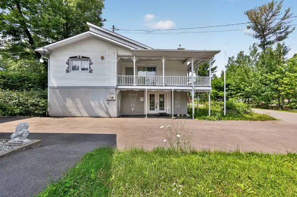 1296 -1302 Rue Circle, Mascouche, QC J7L1H1