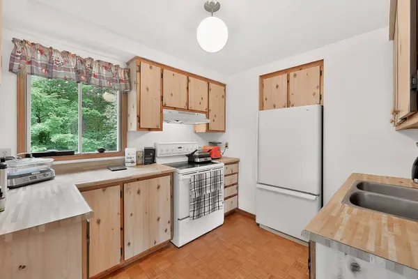 249 Ch. du Ruisseau, Piedmont, QC J0R1K0