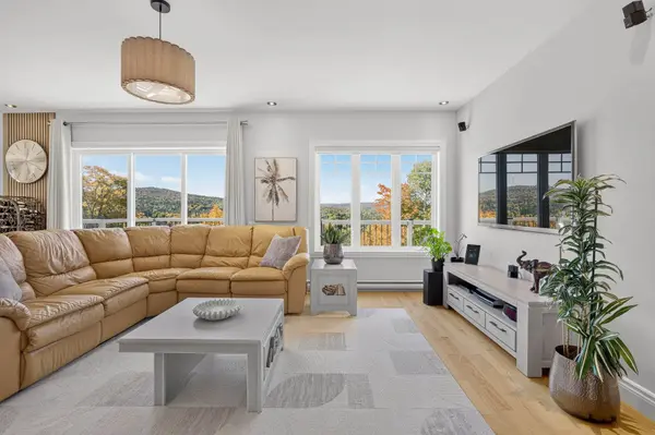 50 Ch. des Épervières, Saint-sauveur, QC J0R1R7