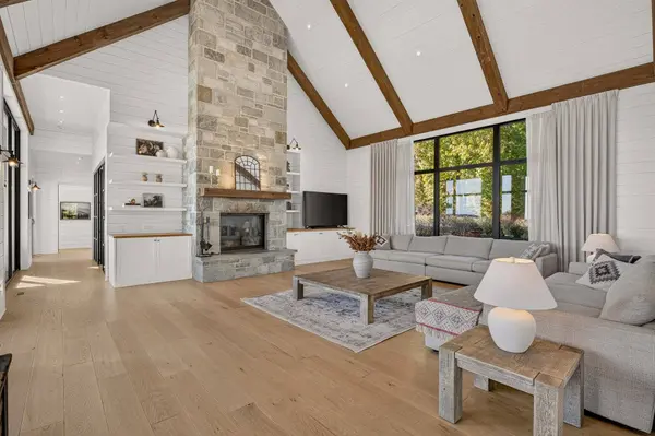 355 Ch. de l'Héritage, Saint-sauveur, QC J0R1R4