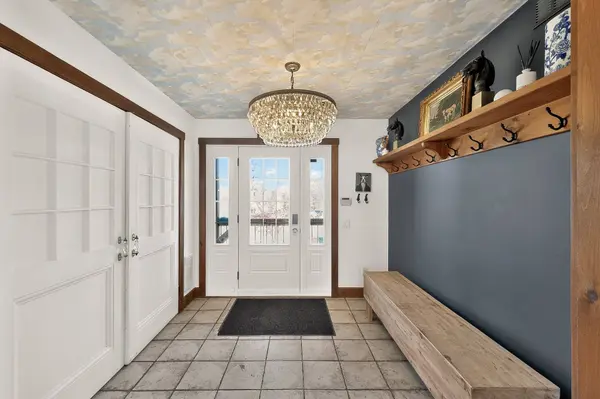 821 -823 Ch. des Pins O., Saint-sauveur, QC J0R1R2
