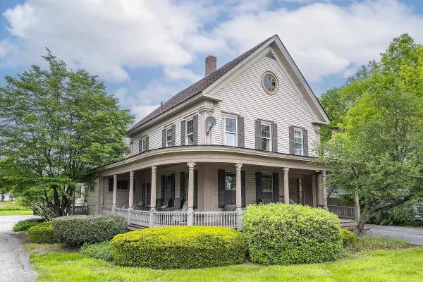 472 Main ST, Chester, VT 05143