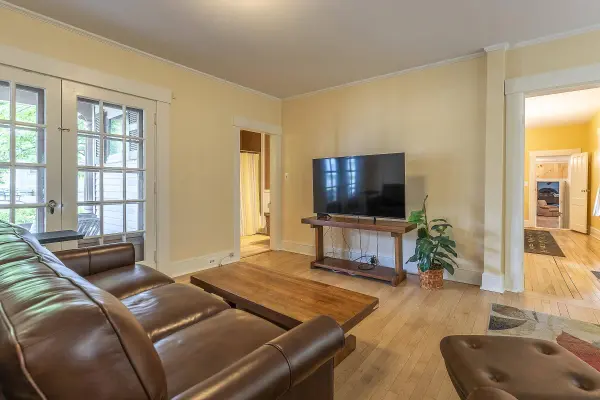 472 Main ST, Chester, VT 05143