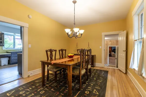 472 Main ST, Chester, VT 05143