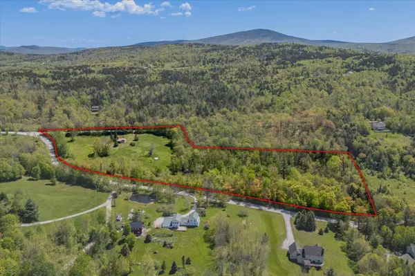 180 Straight RD, Mount Holly, VT 05758