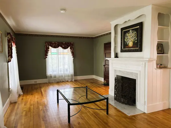 656 Main ST, Chester, VT 05143